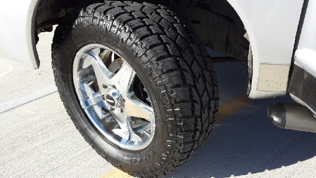 2007 Nissan Titan 4X4 Le3rd Rowone Owner