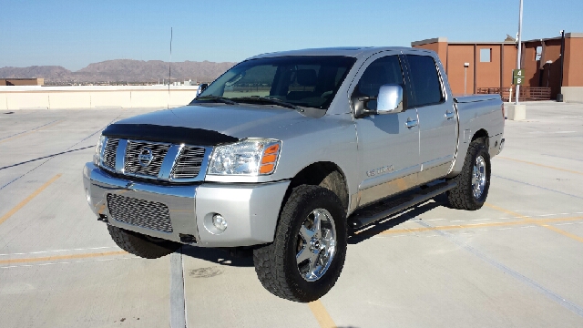 2007 Nissan Titan 4X4 Le3rd Rowone Owner