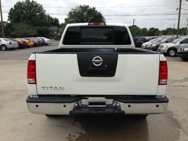 2008 Nissan Titan Base Www.escromotors2.com