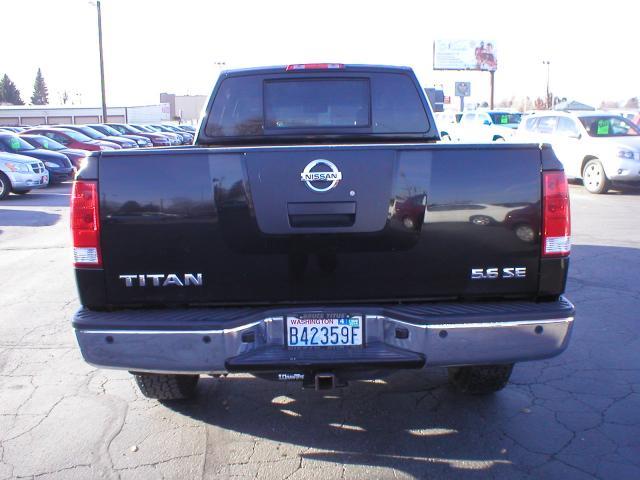 2008 Nissan Titan LX Minivan