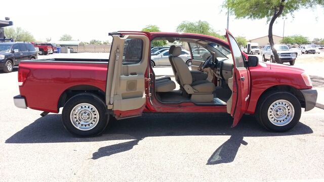 2008 Nissan Titan Luxury R350 4D Utility