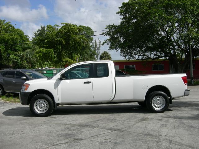 2008 Nissan Titan 4dr SE V6 Auto 4WD