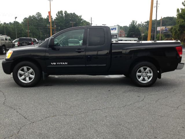 2008 Nissan Titan XL Utility Dually