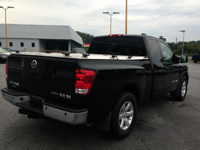 2008 Nissan Titan XL Utility Dually