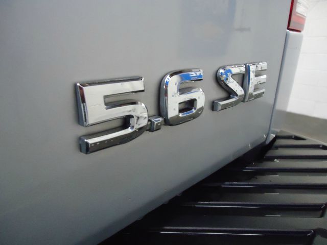 2009 Nissan Titan GLS TDI Sedan 4D