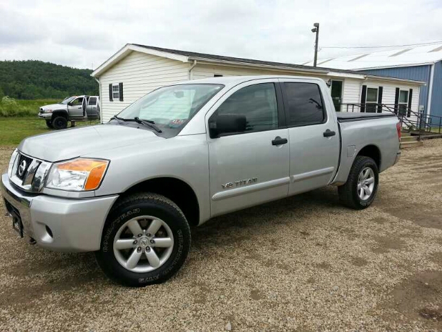 2009 Nissan Titan SE