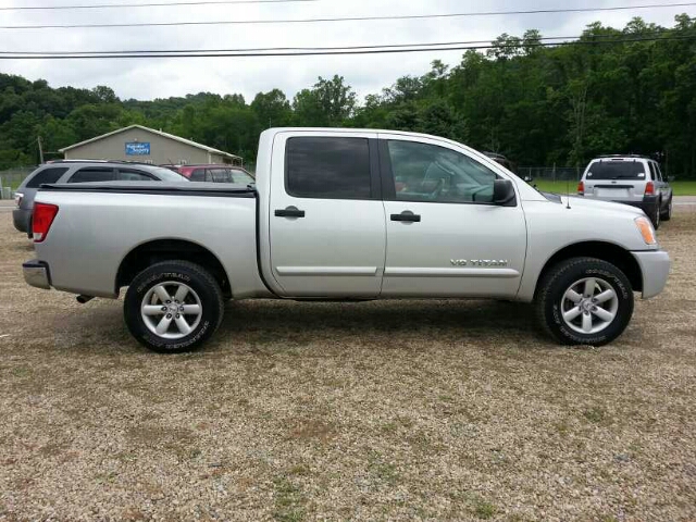 2009 Nissan Titan SE