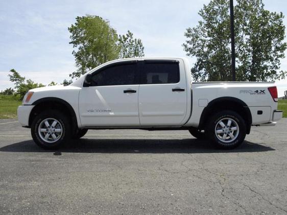 2010 Nissan Titan Unknown