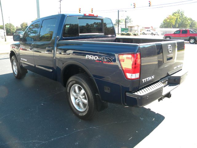 2010 Nissan Titan LS Z-71 EXT CAB