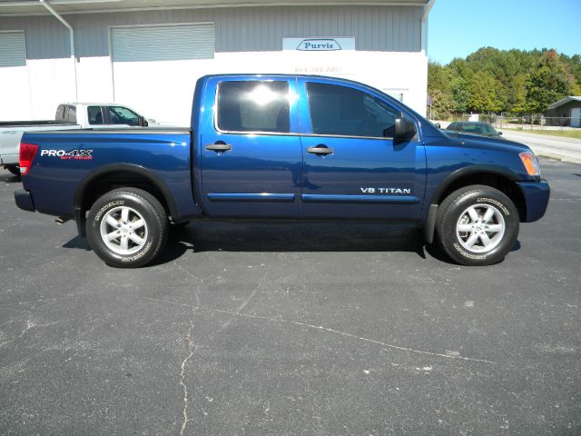 2010 Nissan Titan LS Z-71 EXT CAB