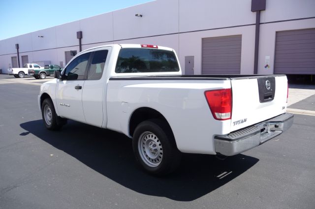 2010 Nissan Titan Unknown
