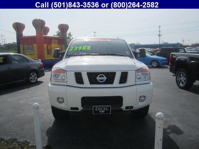 2010 Nissan Titan LX Minivan