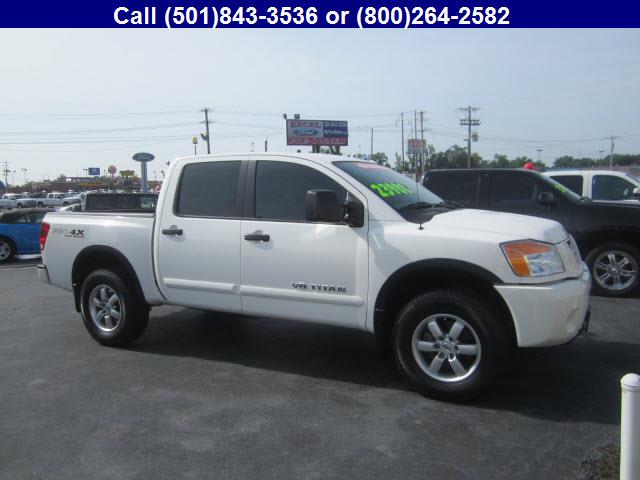 2010 Nissan Titan LX Minivan