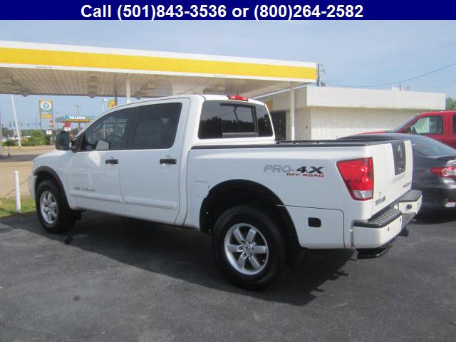 2010 Nissan Titan LX Minivan