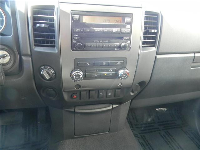 2010 Nissan Titan SE 2WD