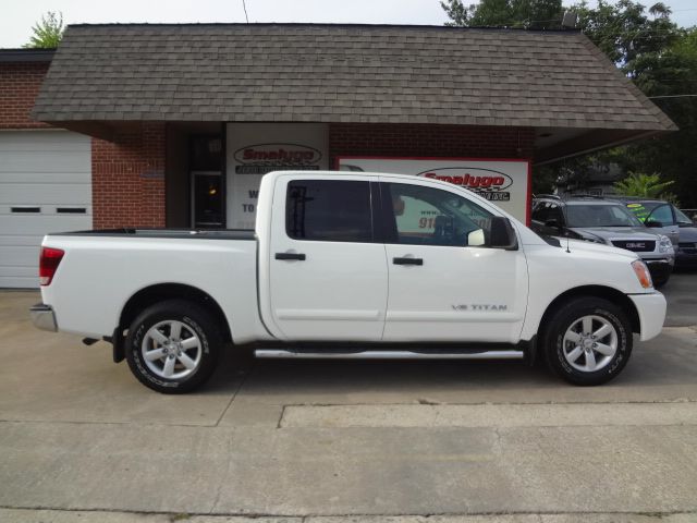 2010 Nissan Titan Base Www.escromotors2.com