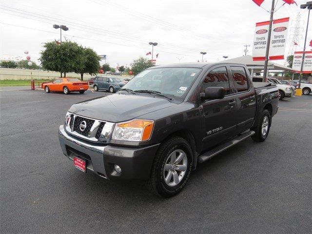2010 Nissan Titan SE