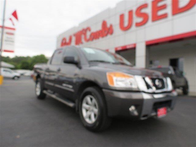2010 Nissan Titan SE