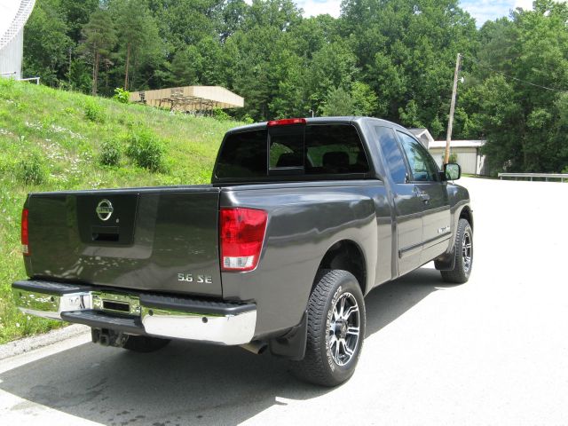 2011 Nissan Titan 2500 LS 4x2