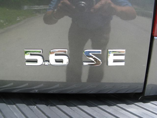 2011 Nissan Titan 2500 LS 4x2