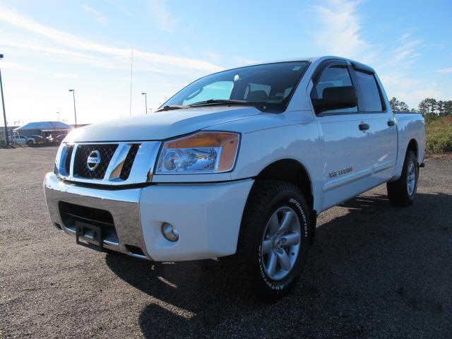 2011 Nissan Titan 4.6L Eddie Bauer