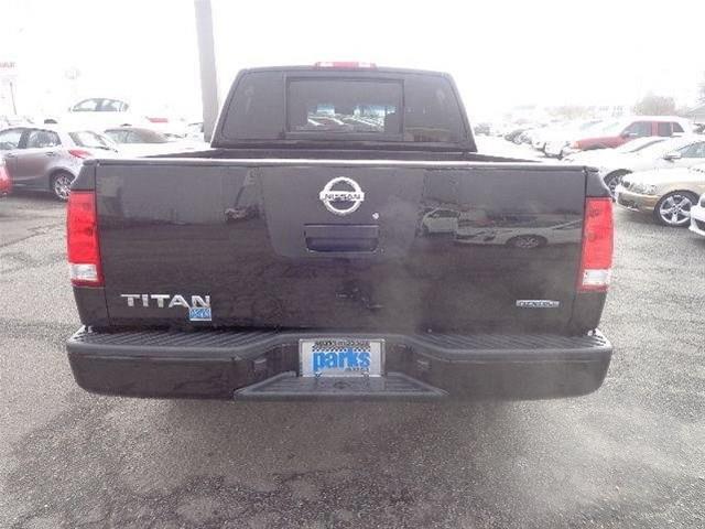 2011 Nissan Titan XR