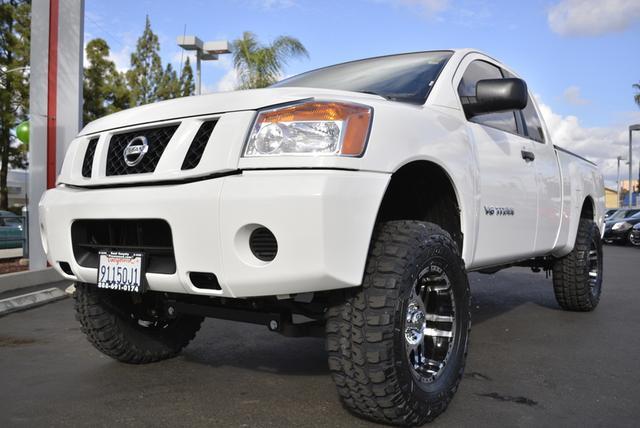 2012 Nissan Titan Unknown