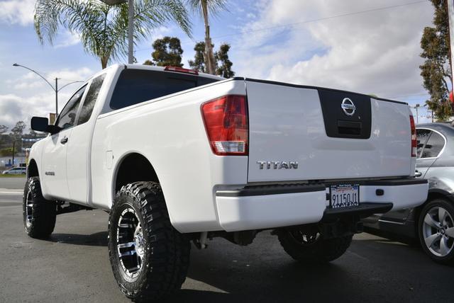 2012 Nissan Titan Unknown
