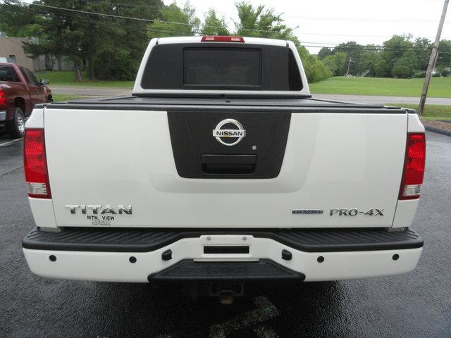 2012 Nissan Titan 1500- 8FT BED