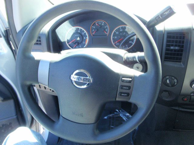 2012 Nissan Titan Prerunner V6 SR5