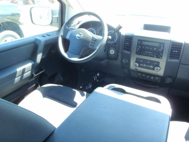 2012 Nissan Titan Prerunner V6 SR5