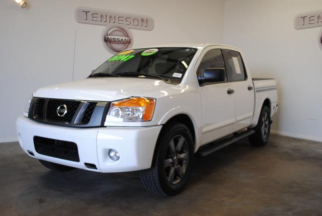 2012 Nissan Titan 4.6L Eddie Bauer