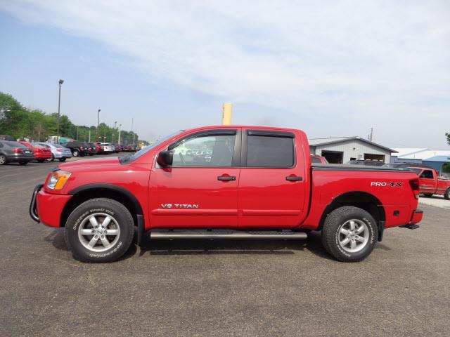 2012 Nissan Titan LX Minivan