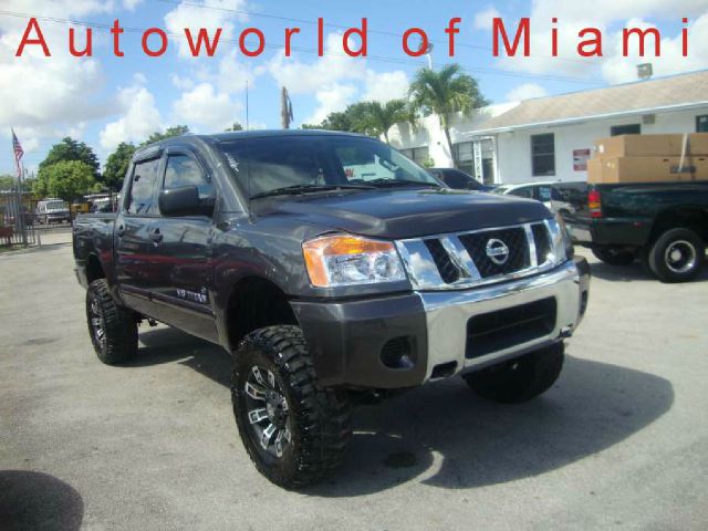 2012 Nissan Titan LE V6 AUTO (natl)