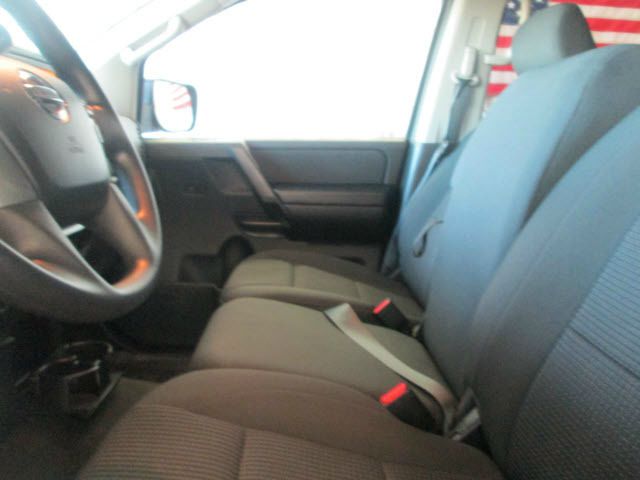 2013 Nissan Titan Prerunner V6 SR5