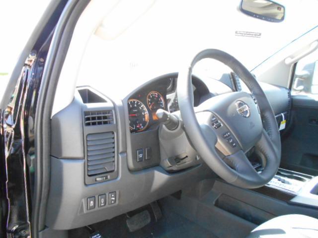 2013 Nissan Titan LS S