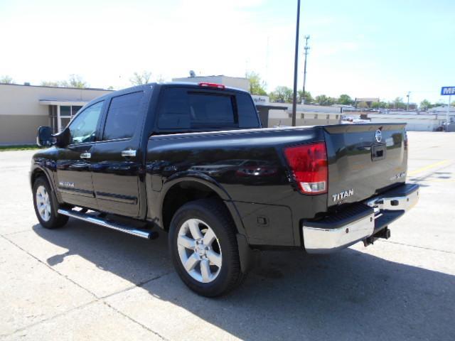 2013 Nissan Titan LS S