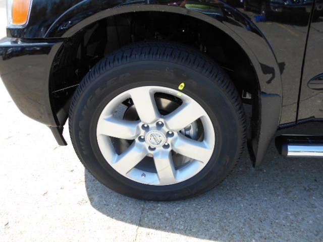 2013 Nissan Titan LS S