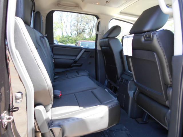 2013 Nissan Titan LS S