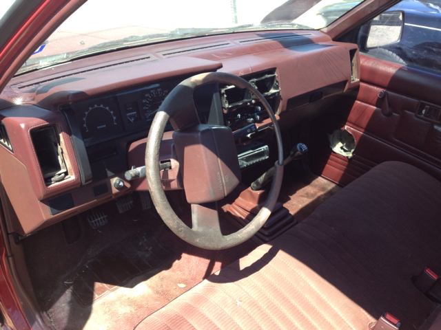 1991 Nissan Unspecified Lariat 4D Crew Cab Truck