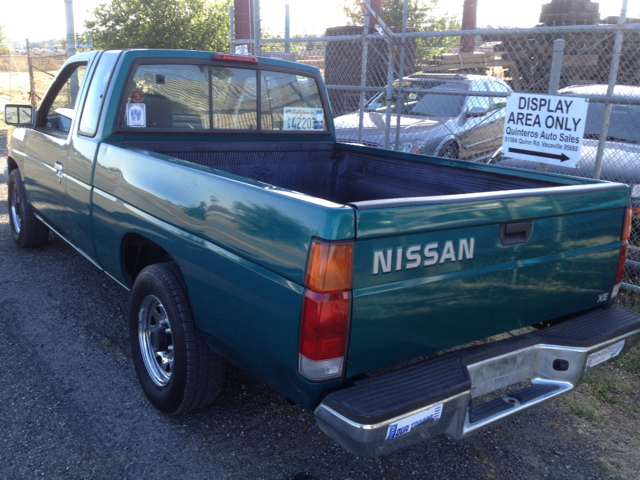 1995 Nissan Unspecified SE 2WD