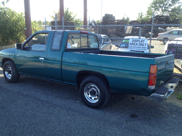 1995 Nissan Unspecified SE 2WD