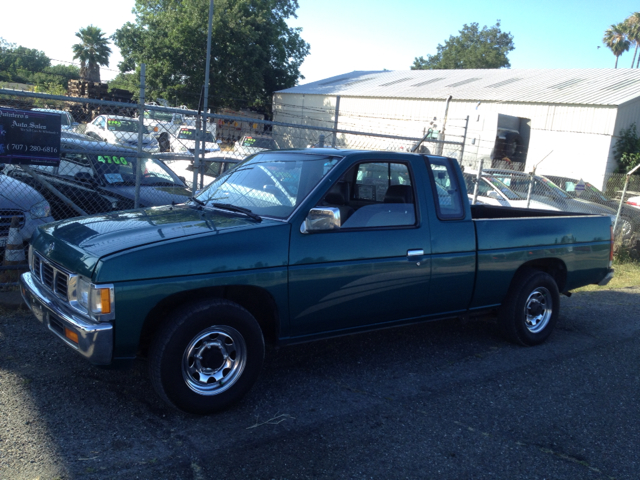 1995 Nissan Unspecified SE 2WD