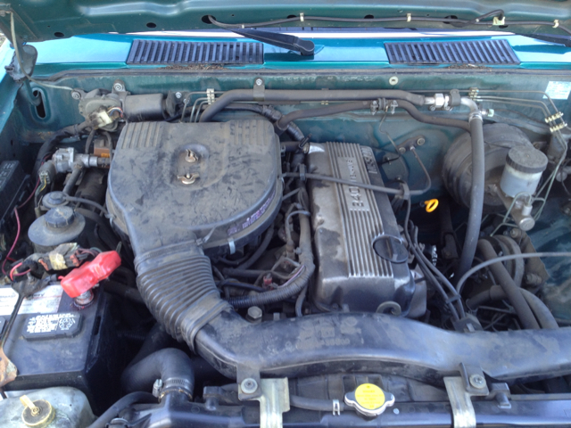 1995 Nissan Unspecified SE 2WD