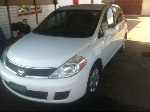 2007 Nissan Versa E43