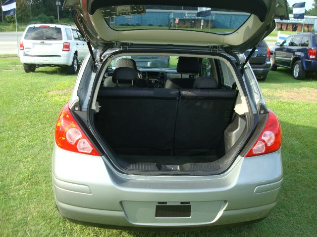 2007 Nissan Versa Limited Access Cab 4WD