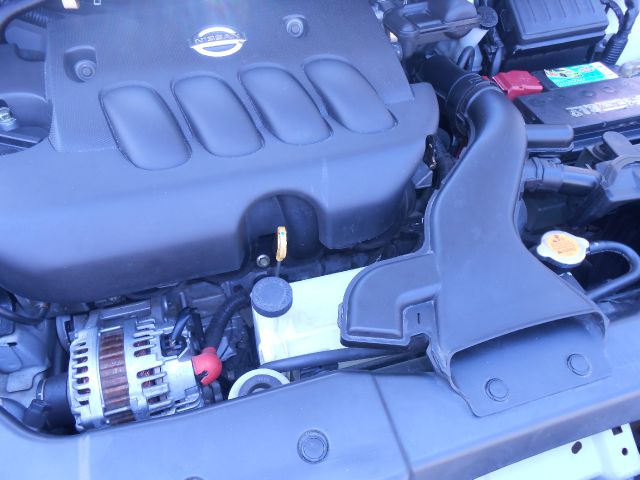 2007 Nissan Versa Limited Access Cab 4WD