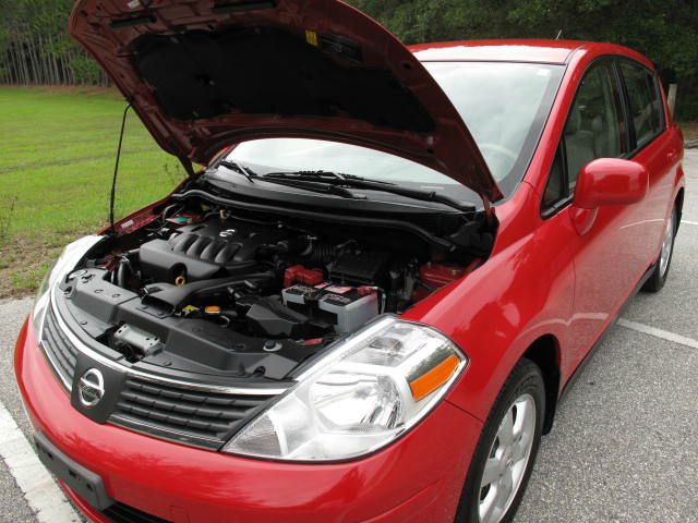 2007 Nissan Versa Limited Access Cab 4WD