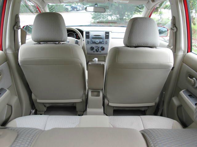 2007 Nissan Versa Limited Access Cab 4WD