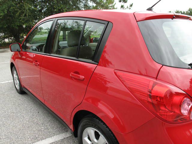2007 Nissan Versa Limited Access Cab 4WD